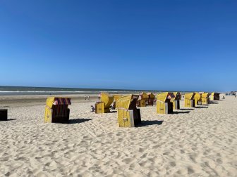 wer wohnt denn hier?
